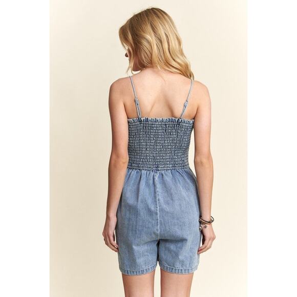 ❤️ADORA Smocked Adjustable Spaghetti Strap Side Pockets Medium Wash Denim Romper - Picture 3 of 8